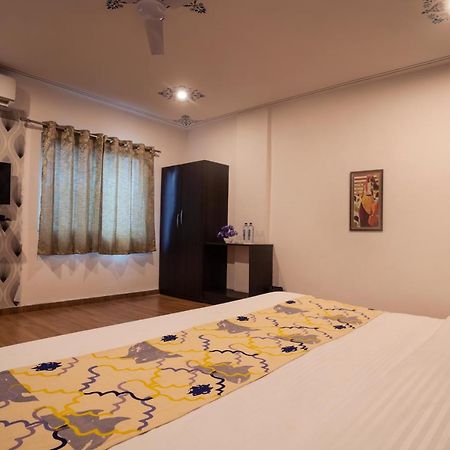 Tripli Hotels Arunoday Palace Udajpur Zewnętrze zdjęcie