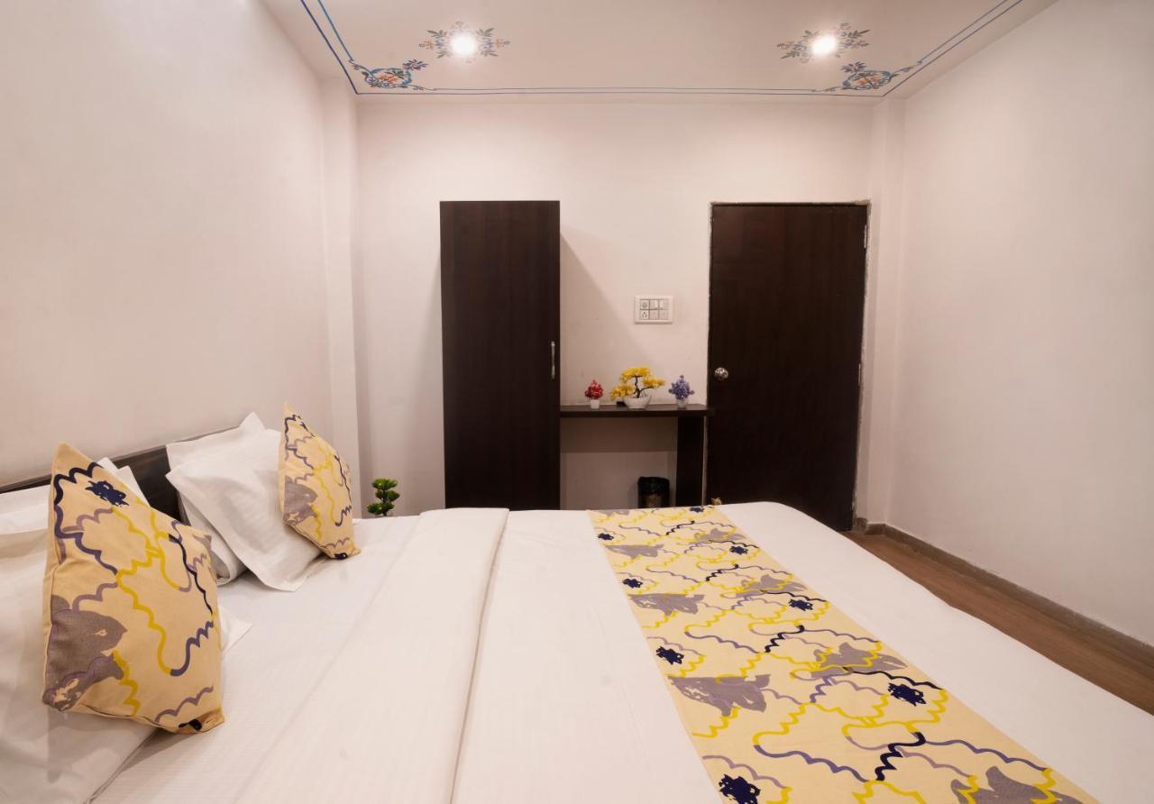 Tripli Hotels Arunoday Palace Udajpur Zewnętrze zdjęcie