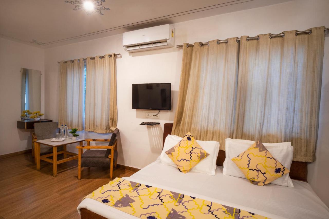 Tripli Hotels Arunoday Palace Udajpur Zewnętrze zdjęcie
