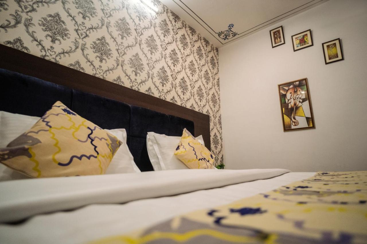 Tripli Hotels Arunoday Palace Udajpur Zewnętrze zdjęcie