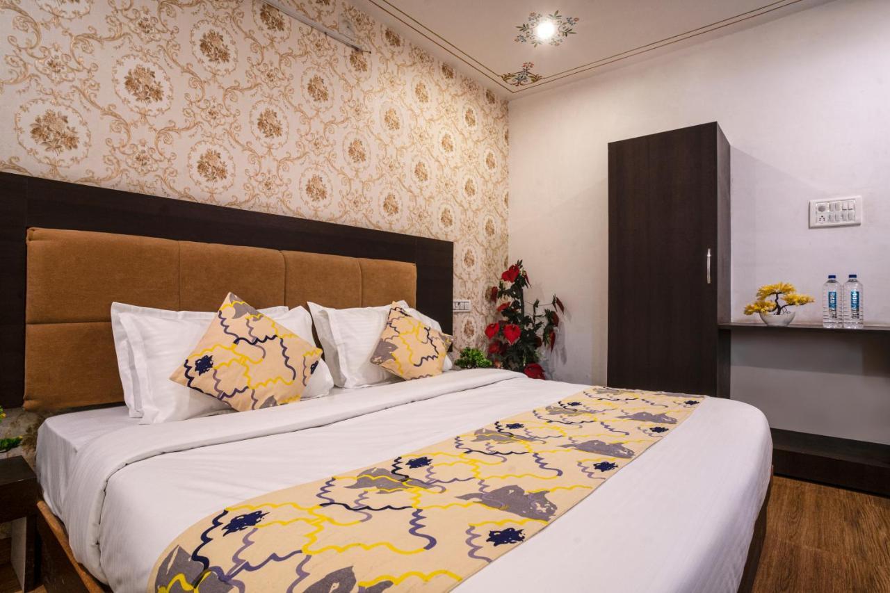 Tripli Hotels Arunoday Palace Udajpur Zewnętrze zdjęcie