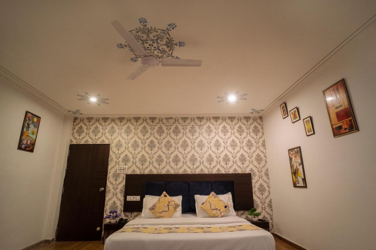 Tripli Hotels Arunoday Palace Udajpur Zewnętrze zdjęcie
